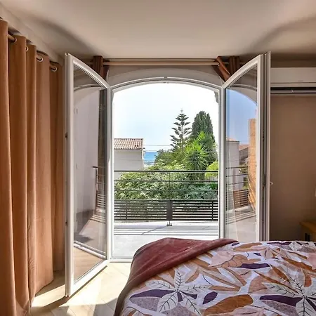 Apartment De L'elegance Au Bord De L'eau *