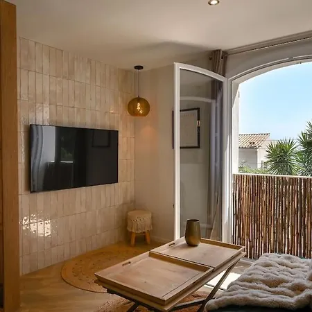 Apartment De L'elegance Au Bord De L'eau La Ciotat